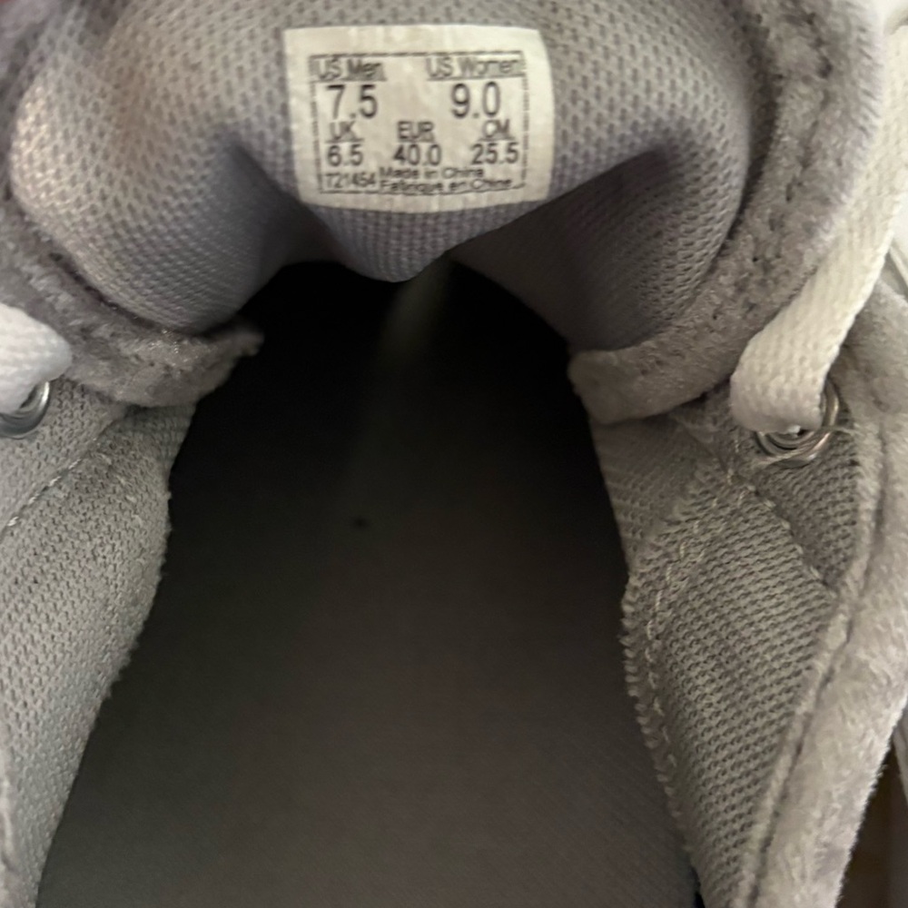 Vans Crushed Velvet Sentry Old Skool Sneaker - Picture 10 of 14